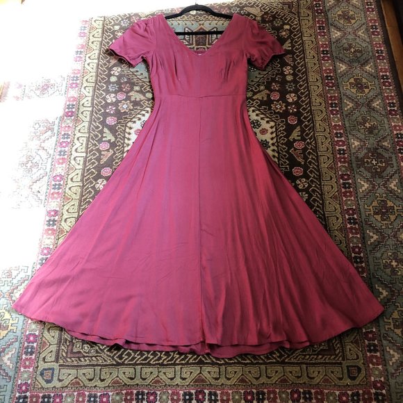 Beautiful Smocked-Back V-Neck Fit & Flare Dress - Size XS - Picture 4 of 16